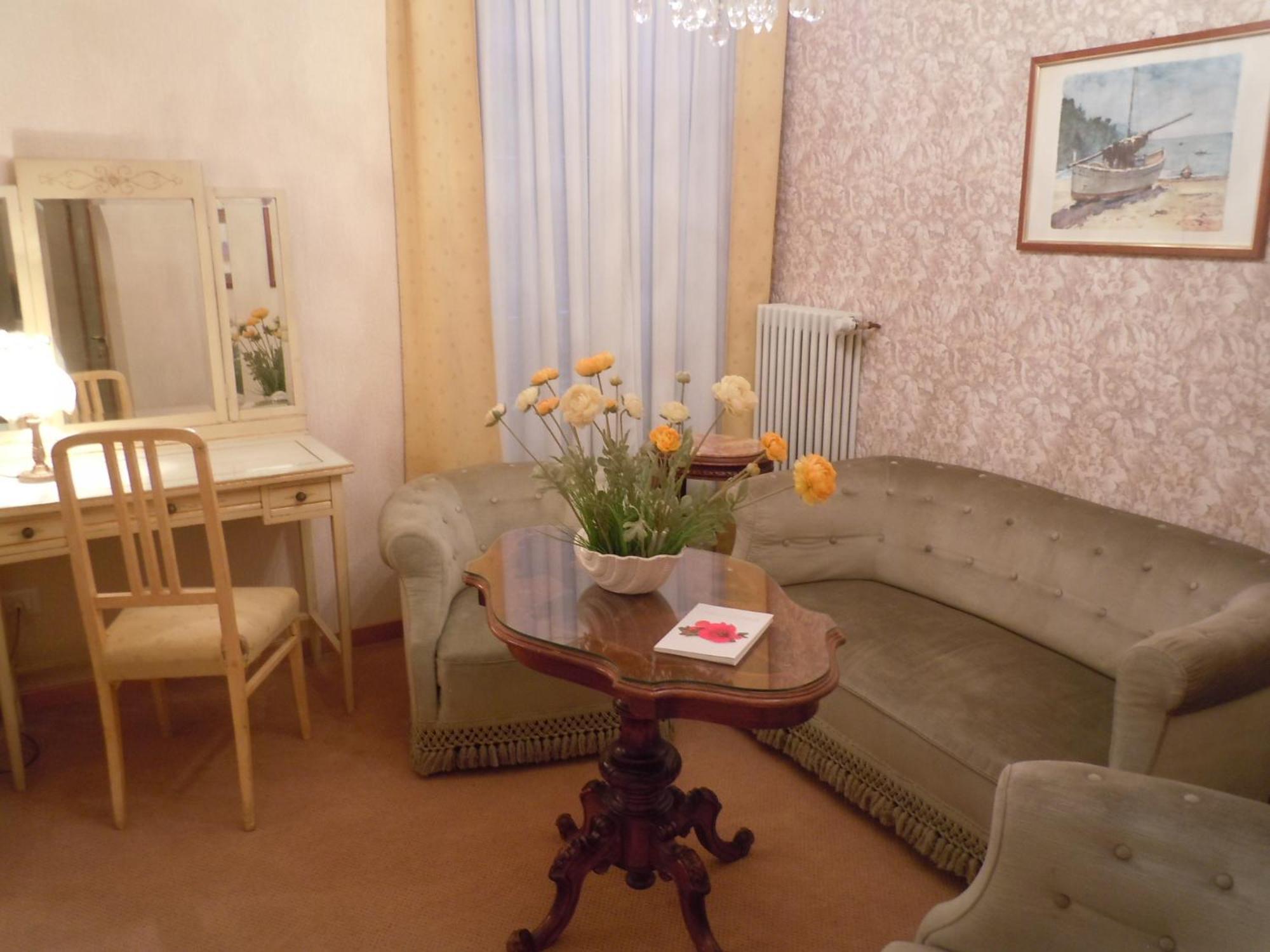 Hotel Metropole Suisse Комо Екстериор снимка