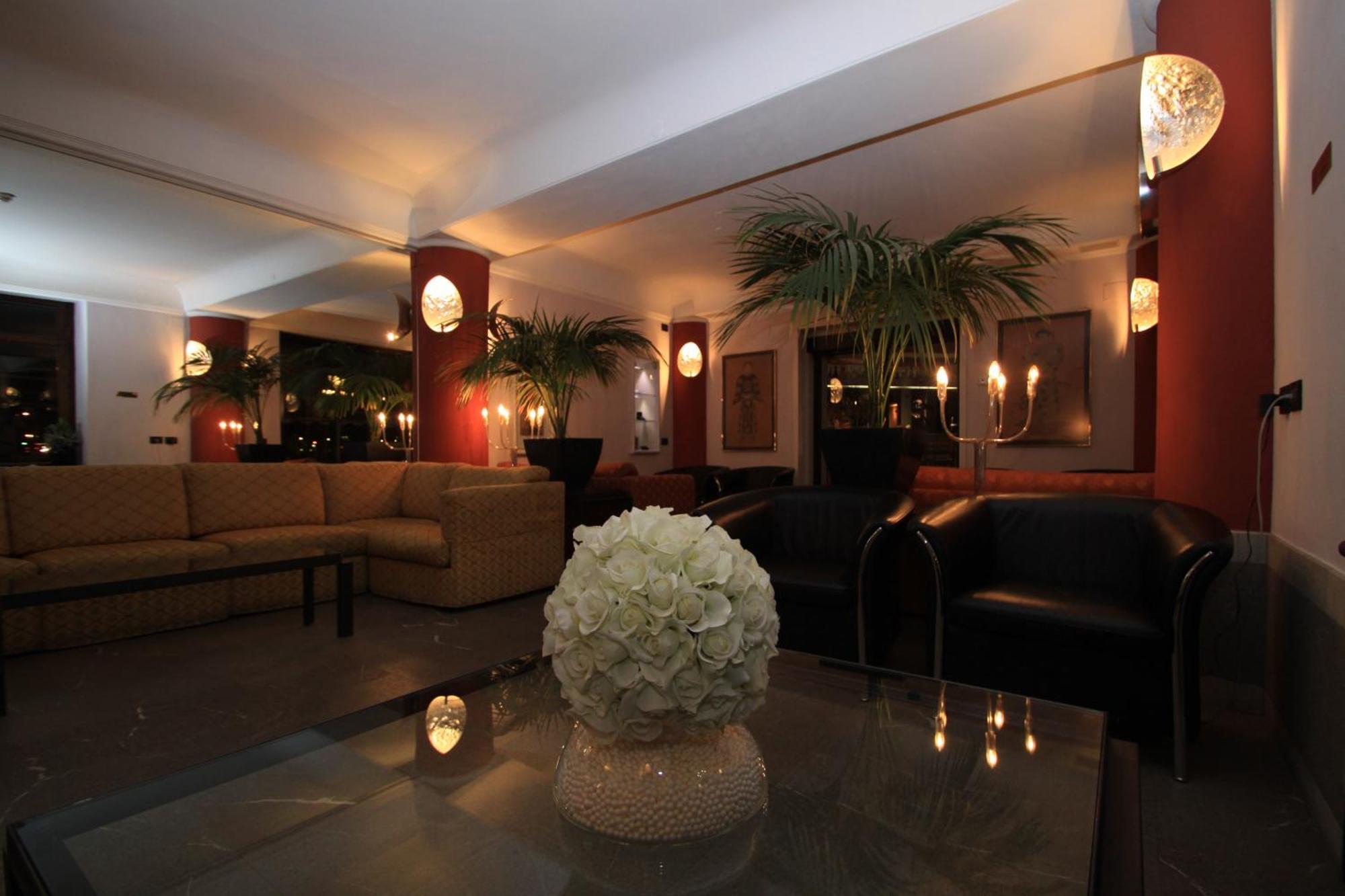Hotel Metropole Suisse Комо Екстериор снимка