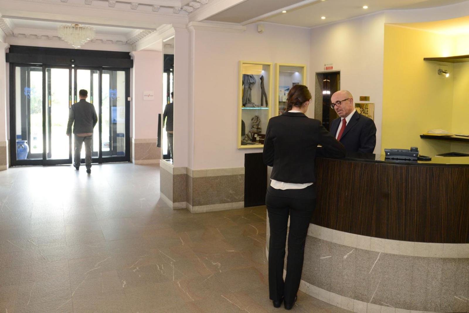 Hotel Metropole Suisse Комо Екстериор снимка